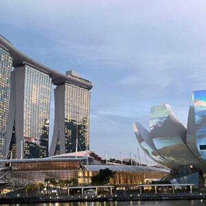 kemegahan marina bay sands gedung dengan infinity pool spektakuler